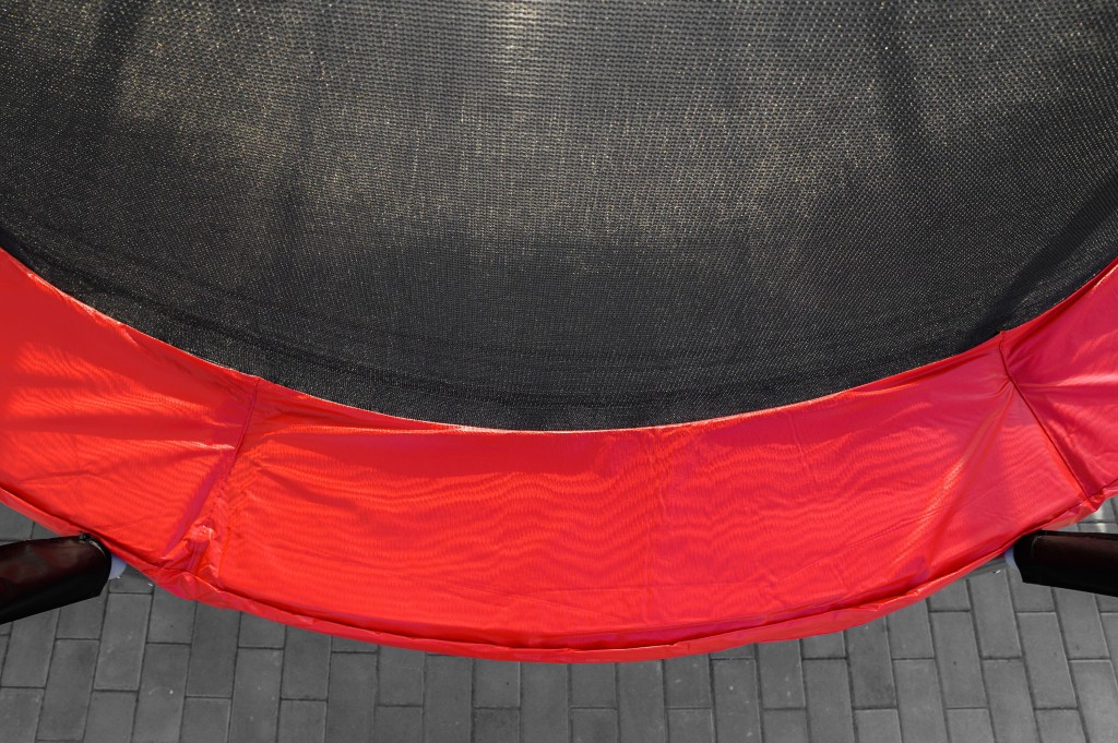 Trampolína G21 SpaceJump, 305 cm, červená, s ochrannou sieťou + schodíky zadarmo